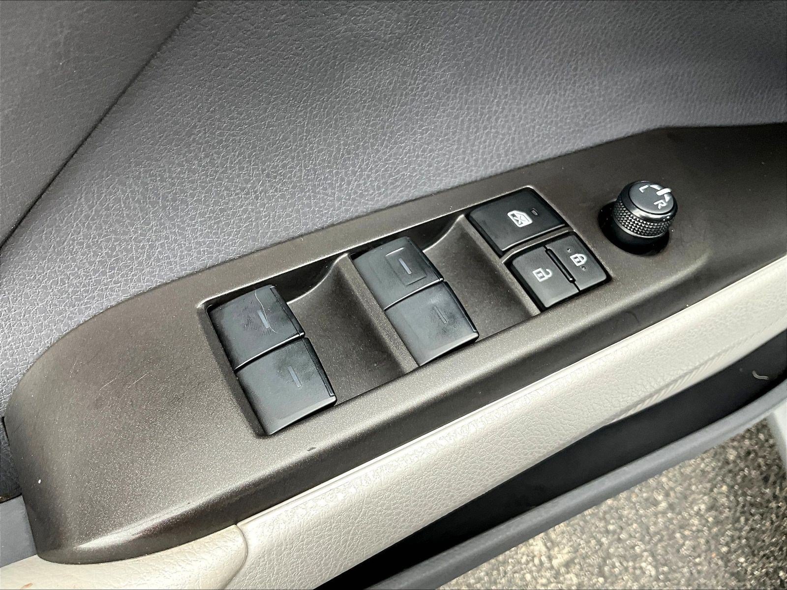 Used 2024 Toyota Camry LE FWD image 35