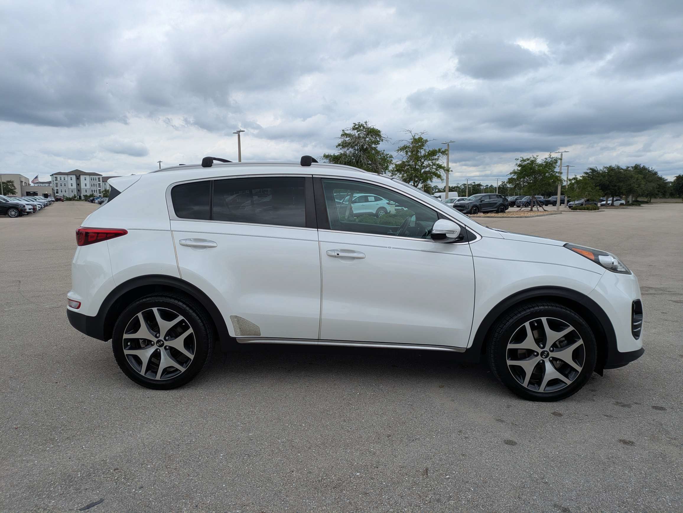 Used 2017 Kia Sportage SX FWD image 4