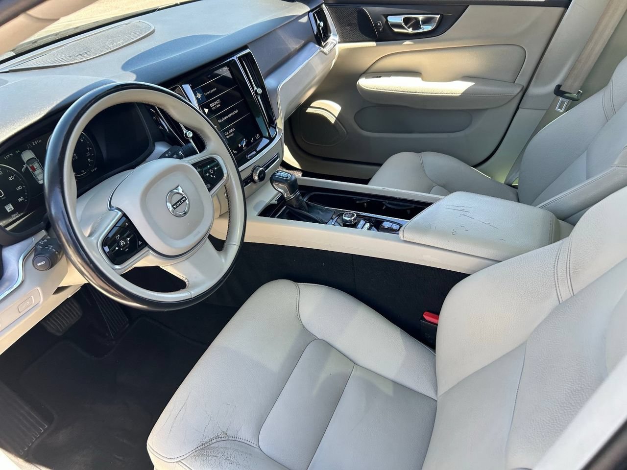 Used 2020 Volvo S60 T6 Momentum AWD/4WD image 26