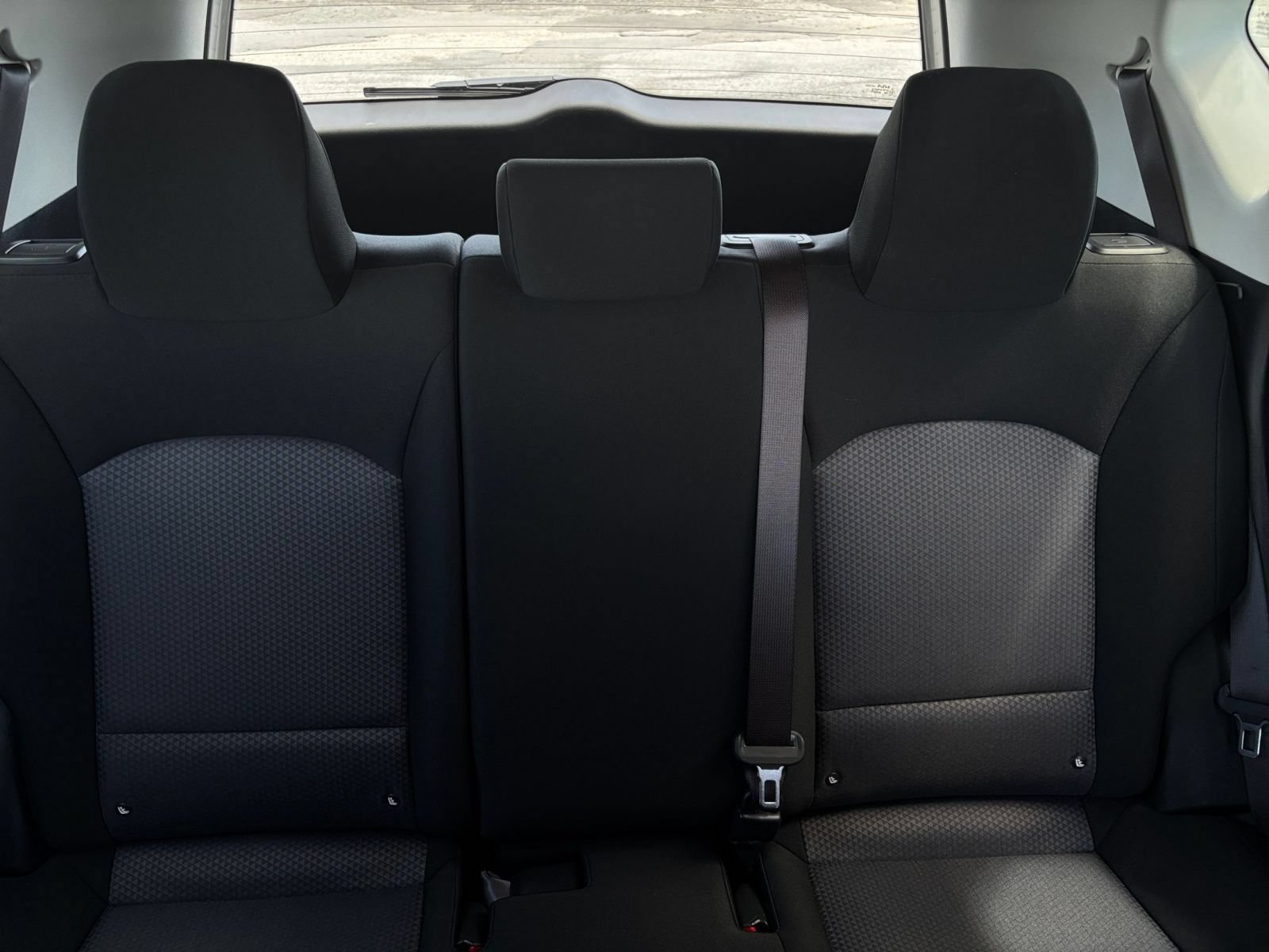 Used 2025 Kia Soul LX w/ LX Technology Package FWD image 33