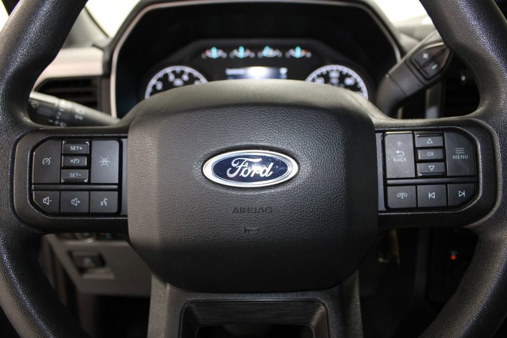 Used 2023 Ford F150 XLT image 40