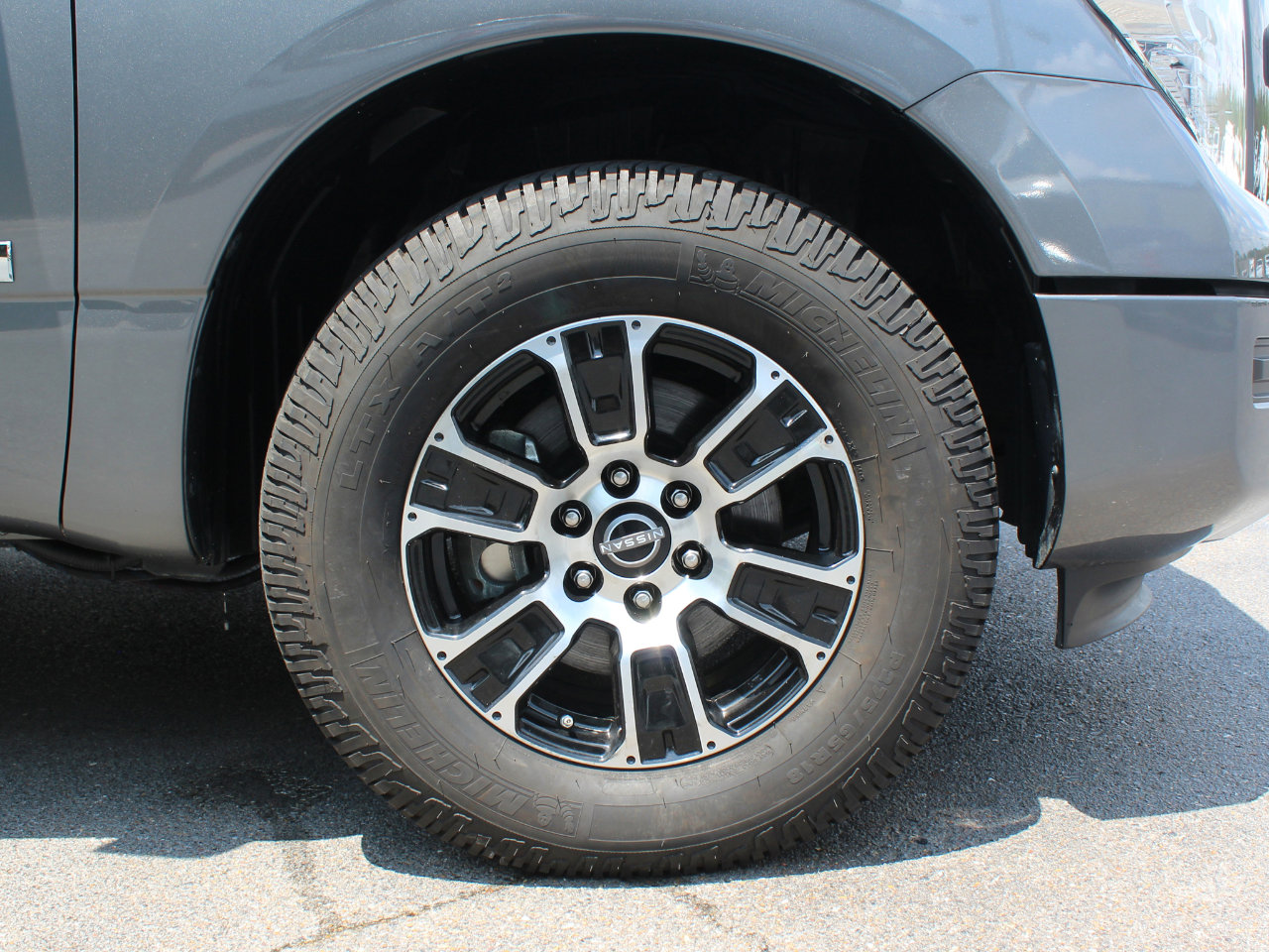 Used 2023 Nissan Titan SV w/ SV Utility Package image 38