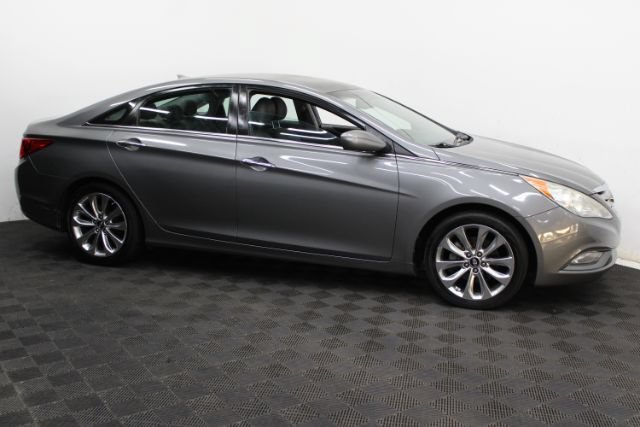 Used 2013 Hyundai Sonata SE FWD image 4