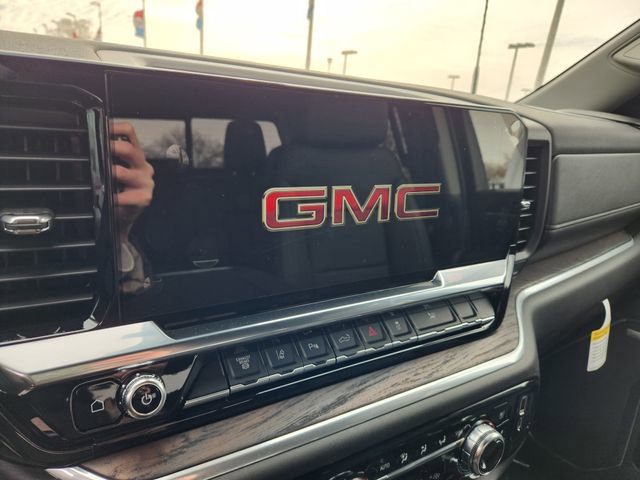 New 2026 GMC Sierra 2500 SLT w/ SLT Premium Package AWD/4WD image 17