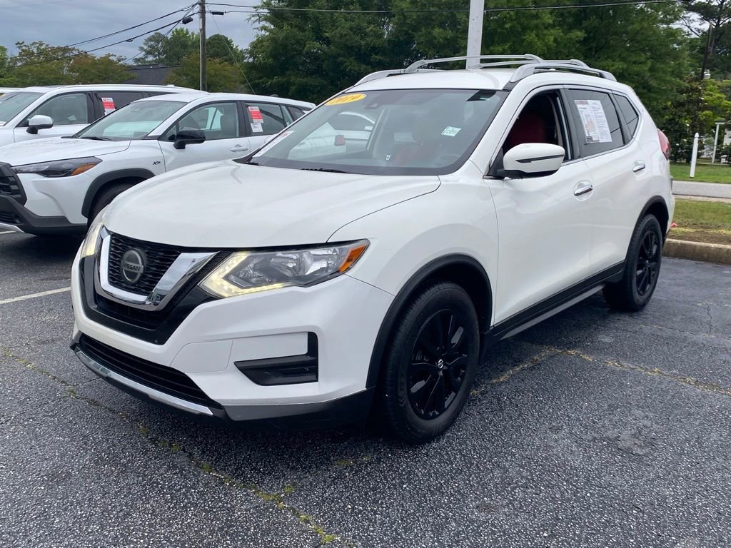 Used 2019 Nissan Rogue S w/ Special Edition Package FWD image 2