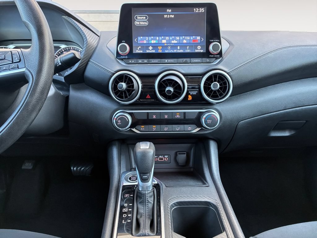 Used 2024 Nissan Sentra SV FWD image 11