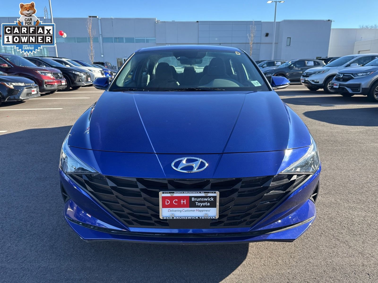 Used 2023 Hyundai Elantra SEL w/ Convenience Package image 2
