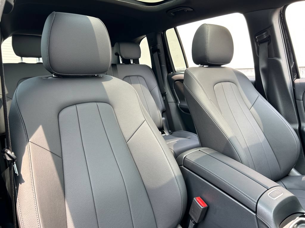 New 2026 Mercedes-Benz GLB 250 4MATIC image 28