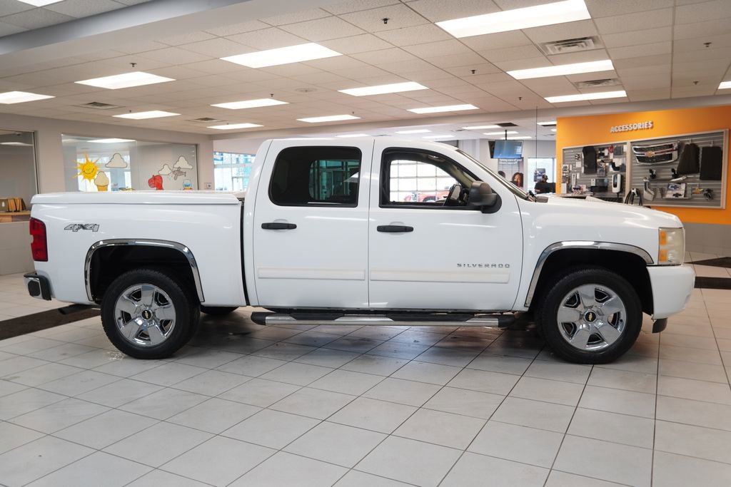 Used 2011 Chevrolet Silverado 1500 LT w/ All-Star Edition AWD/4WD image 11