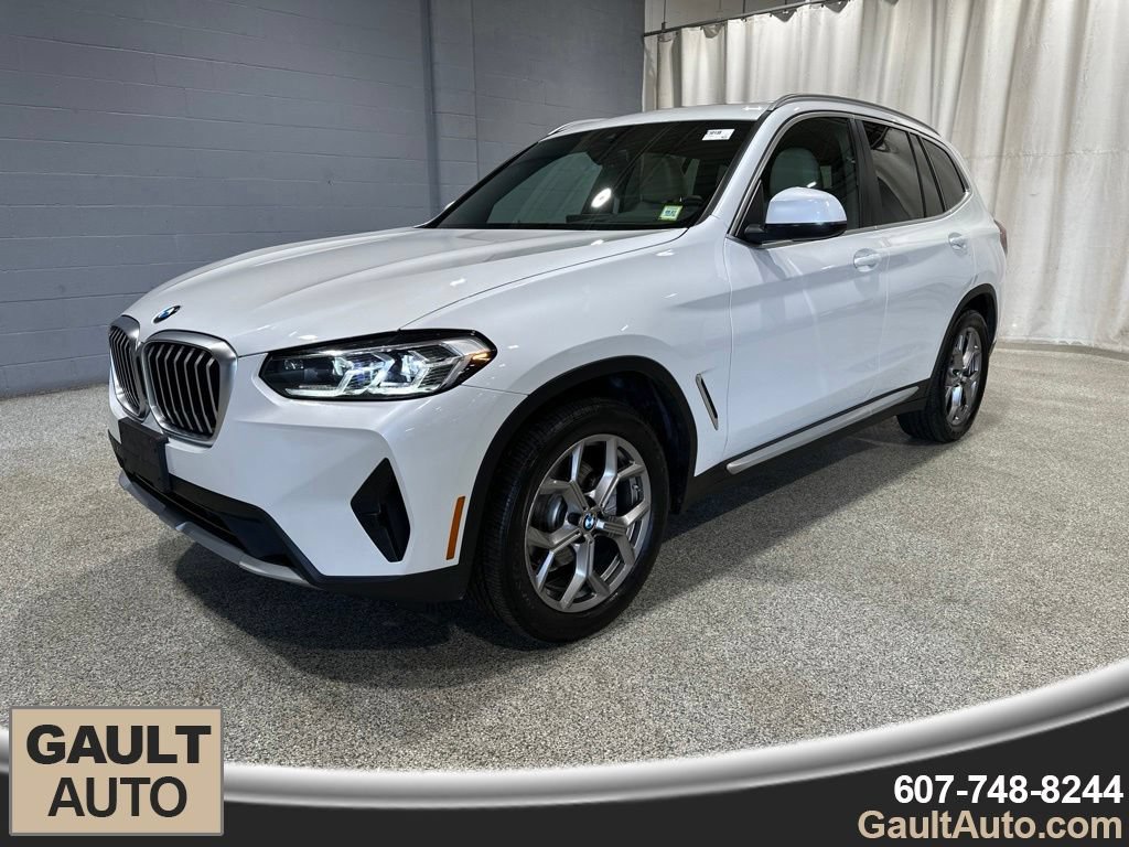 Used 2022 BMW X3 xDrive30i w/ Premium Package AWD/4WD image 4