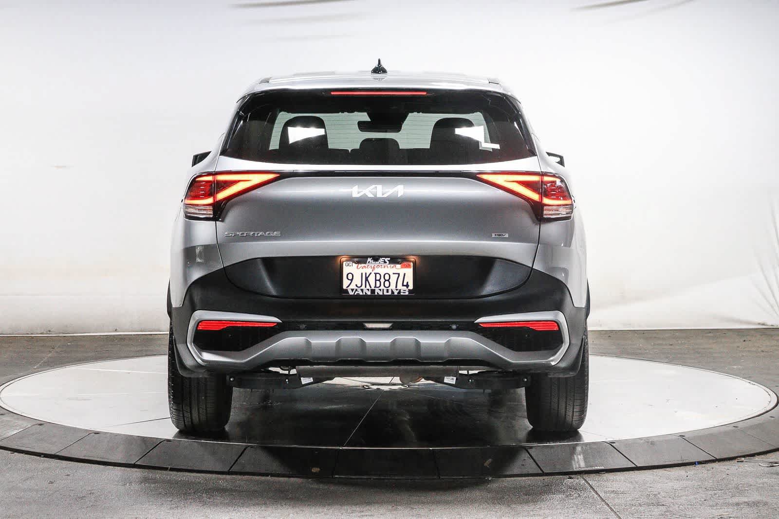 Used 2023 Kia Sportage LX AWD/4WD image 3