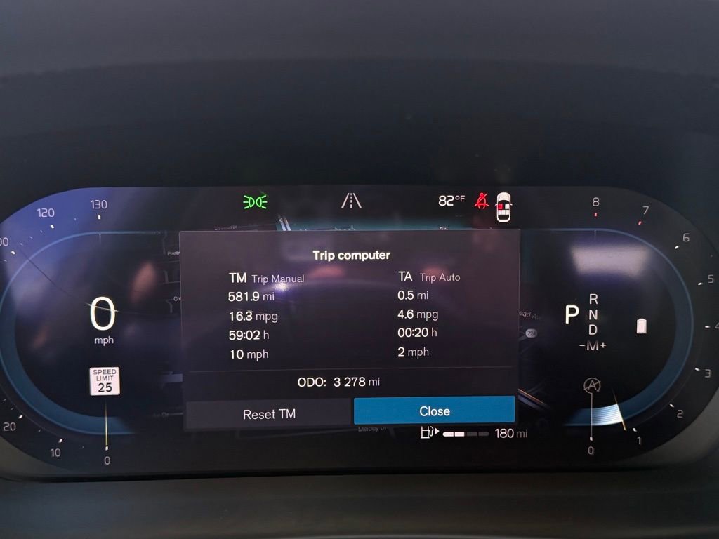 Used 2023 Volvo S60 B5 Core image 18