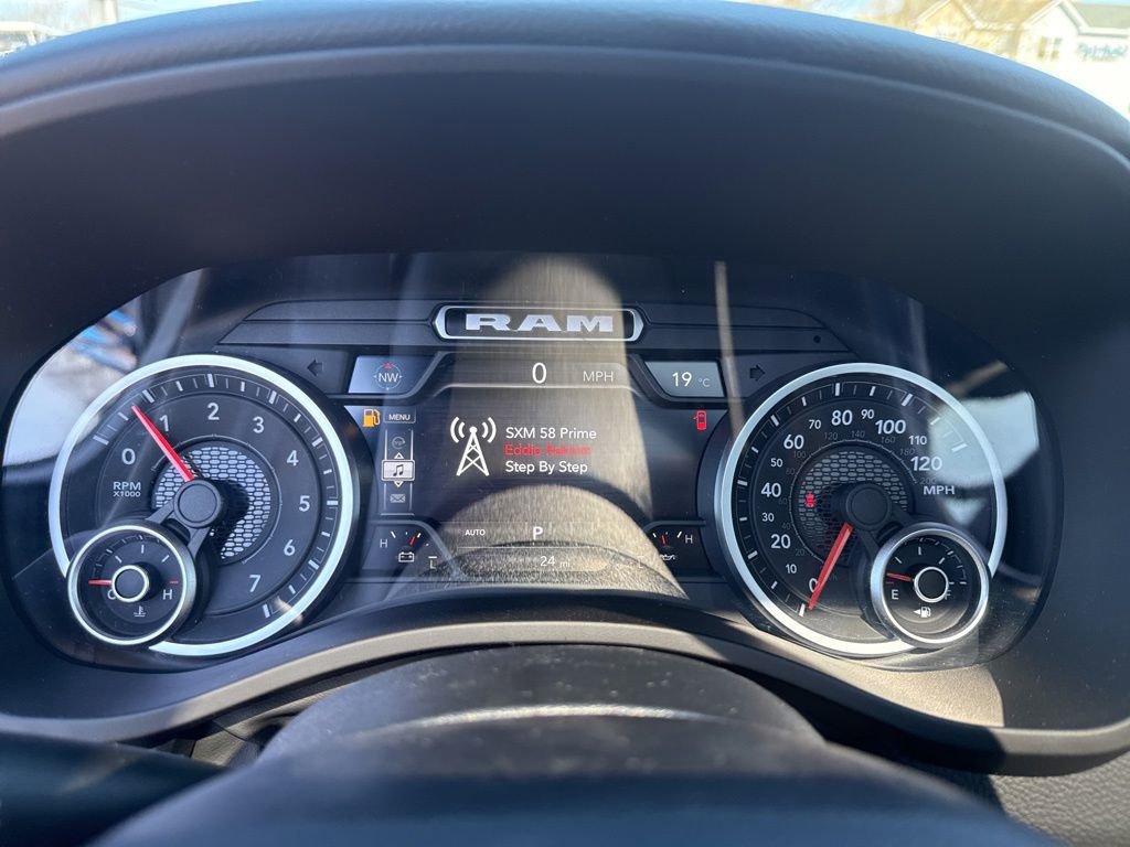 New 2026 RAM 1500 4x4 Crew Cab image 11