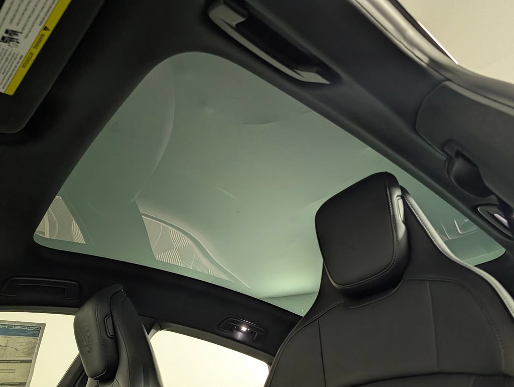 New 2026 Porsche Taycan AWD/4WD image 31