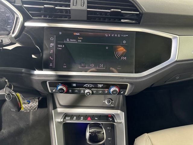 Used 2022 Audi Q3 2.0T Premium Plus w/ Premium Plus Package image 21