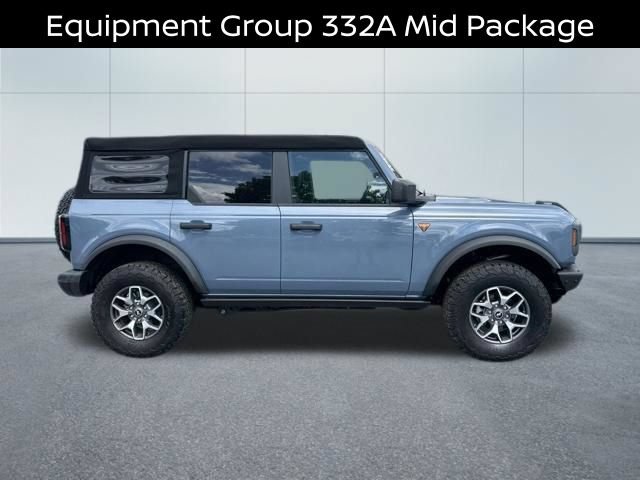 Used 2025 Ford Bronco Badlands AWD/4WD image 2