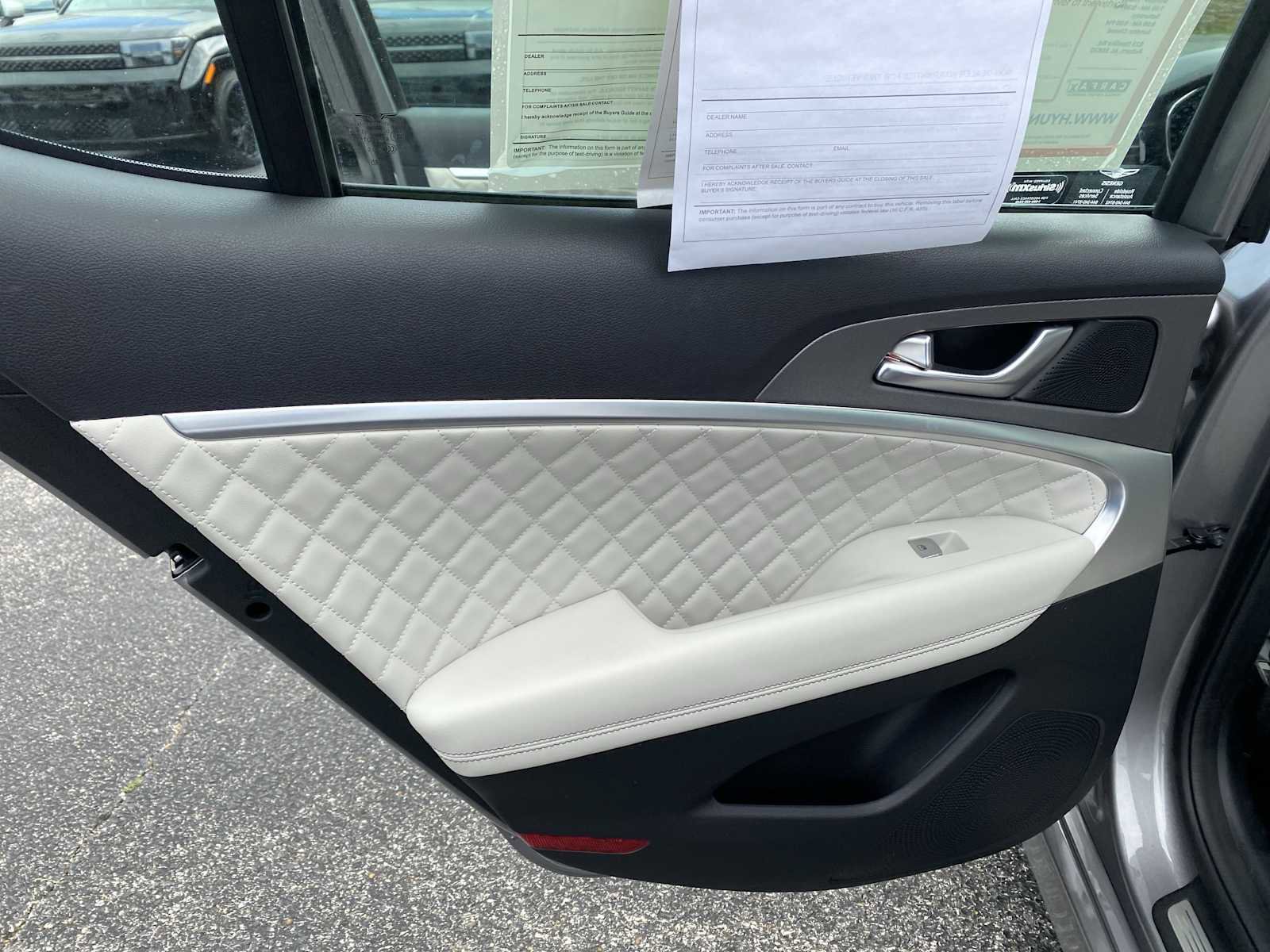 Used 2025 Genesis G70 3.3T Advanced w/ Sport Prestige Package image 31