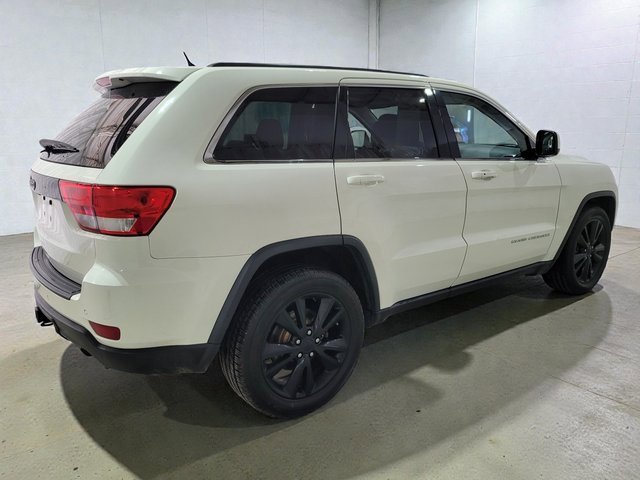 Used 2012 Jeep Grand Cherokee Altitude image 25