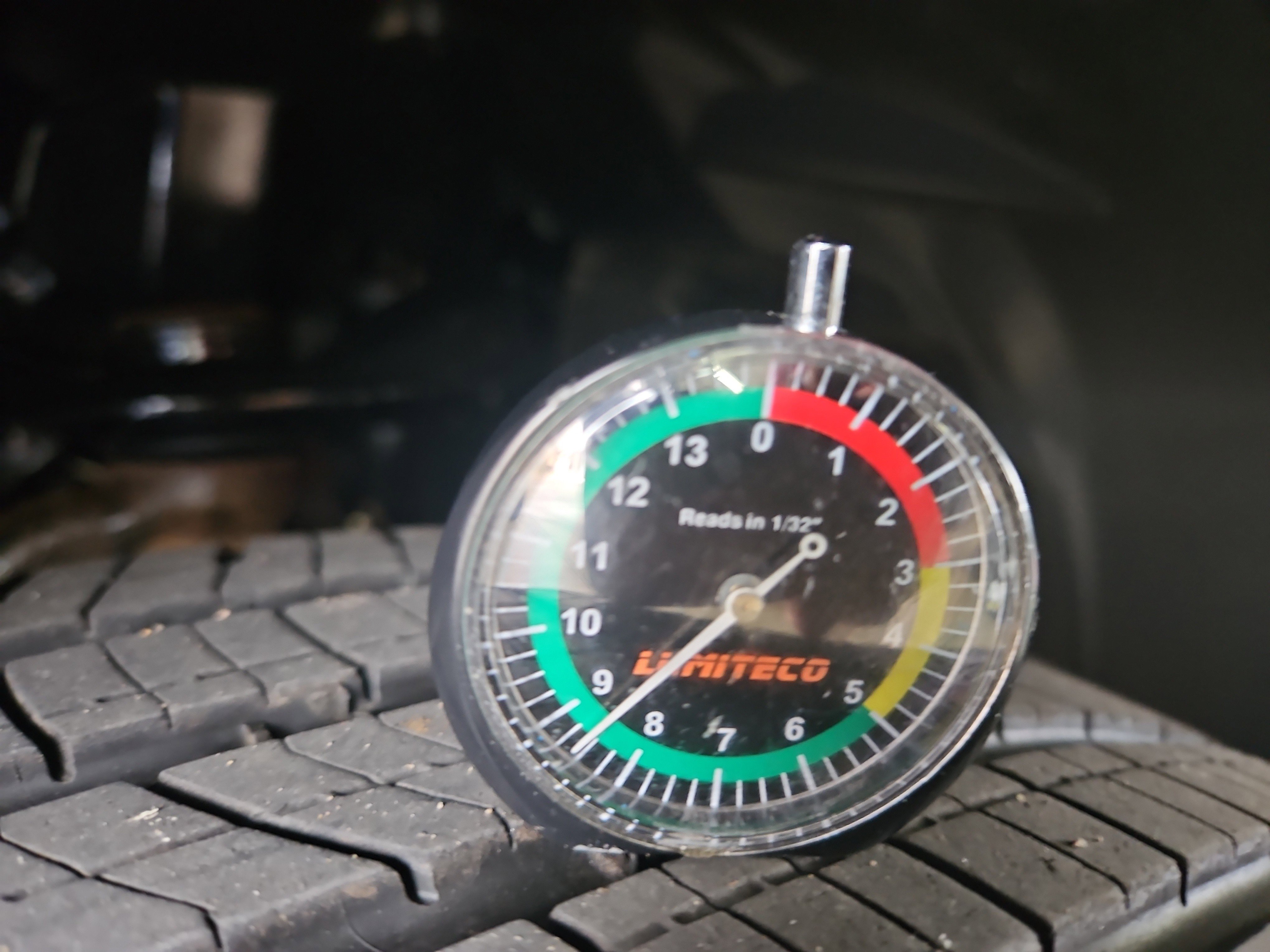 Used 2024 Nissan Frontier SV w/ SV Convenience Package image 23