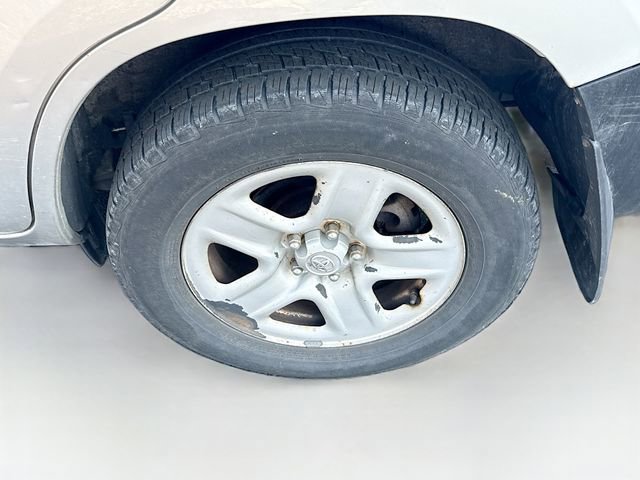 Used 2011 Toyota RAV4 4WD w/ Base L4 Extra Value Pkg image 17