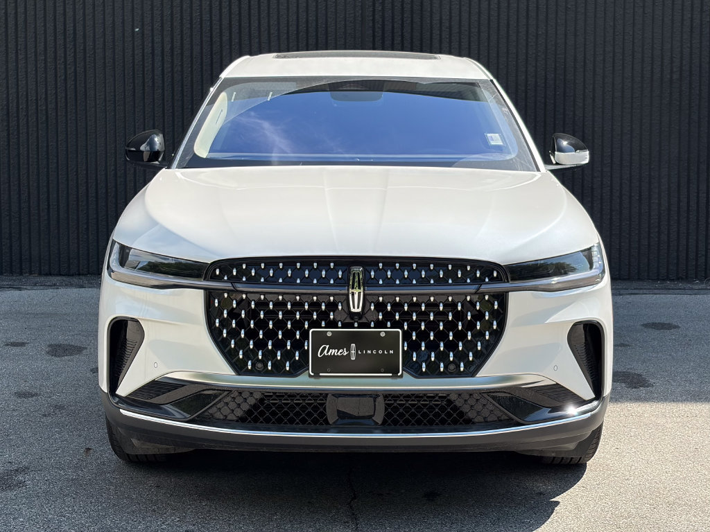 New 2026 Lincoln Nautilus Premier w/ Equipment Group 102A AWD/4WD image 3