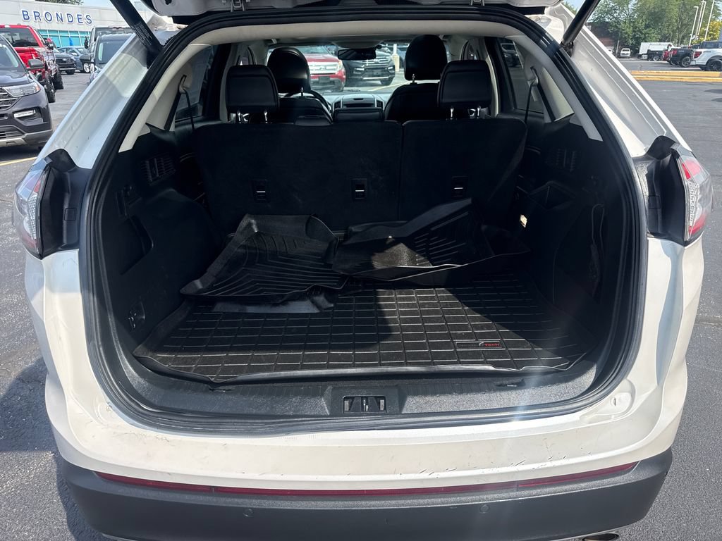 Used 2018 Ford Edge SEL w/ Equipment Group 201A AWD/4WD image 14
