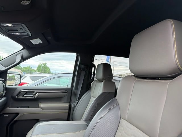 Used 2023 Chevrolet Silverado 1500 ZR2 AWD/4WD image 7