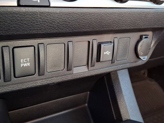 Used 2022 Toyota Tacoma SR AWD/4WD image 24