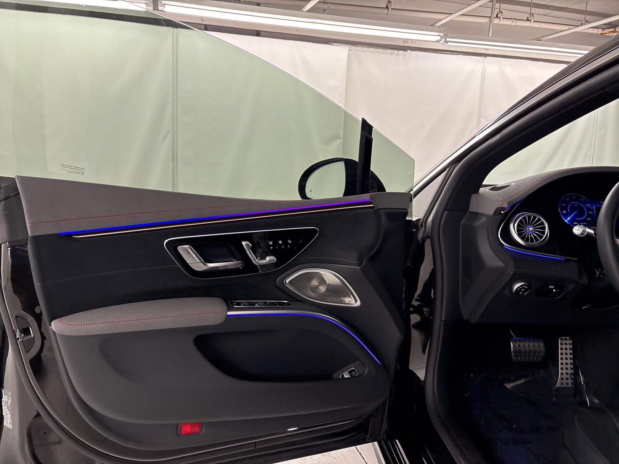 Certified 2023 Mercedes-Benz EQS 580 4MATIC Sedan image 20