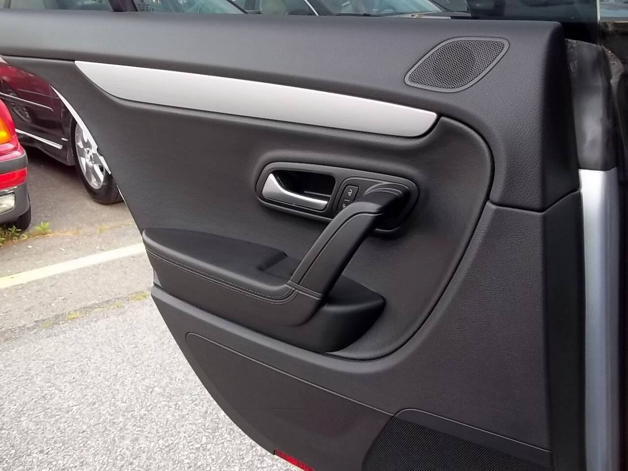 Used 2015 Volkswagen CC R-Line FWD image 12