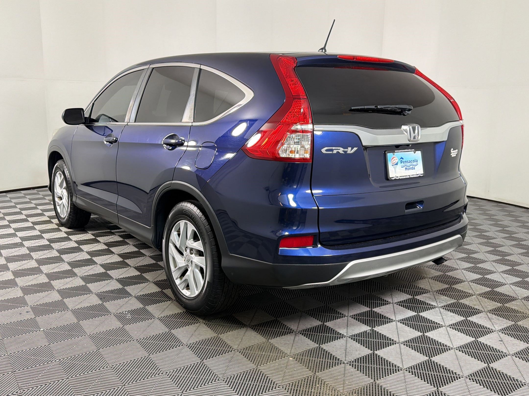 Used 2015 Honda CR-V EX image 3