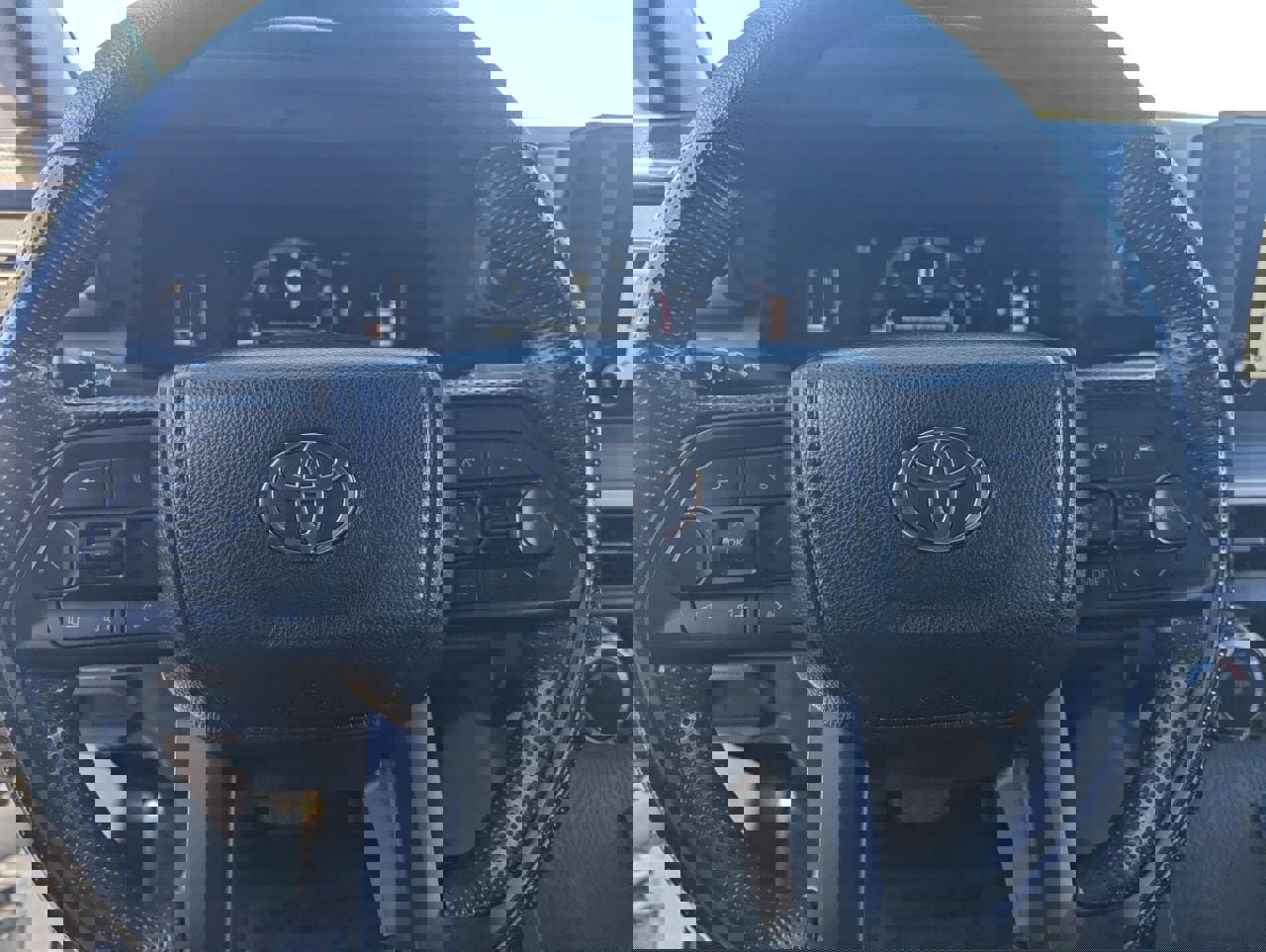 Used 2024 Toyota Tacoma SR image 28