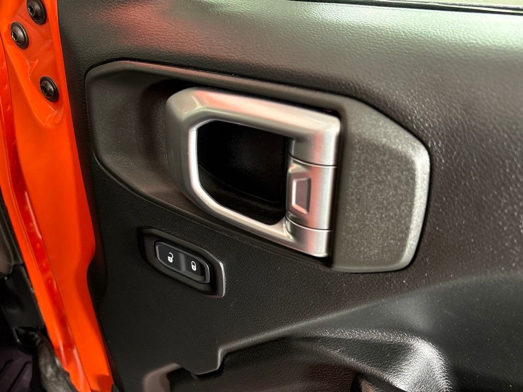 Used 2020 Jeep Gladiator Rubicon AWD/4WD image 20