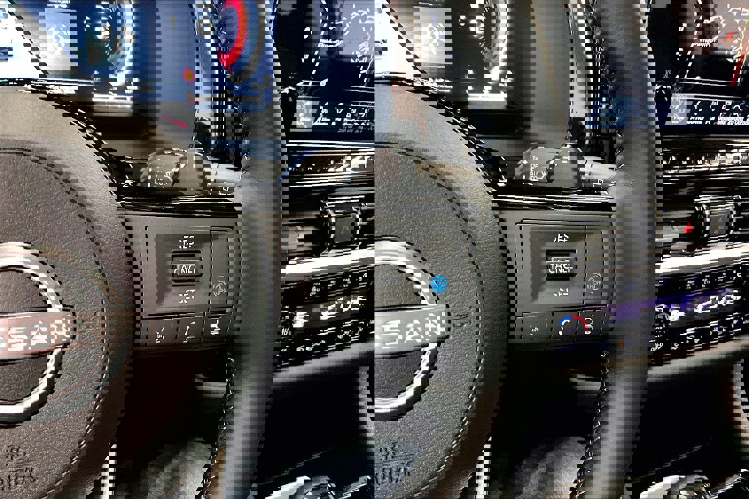 New 2025 Nissan Pathfinder Platinum w/ Lighting Package (N93) image 69