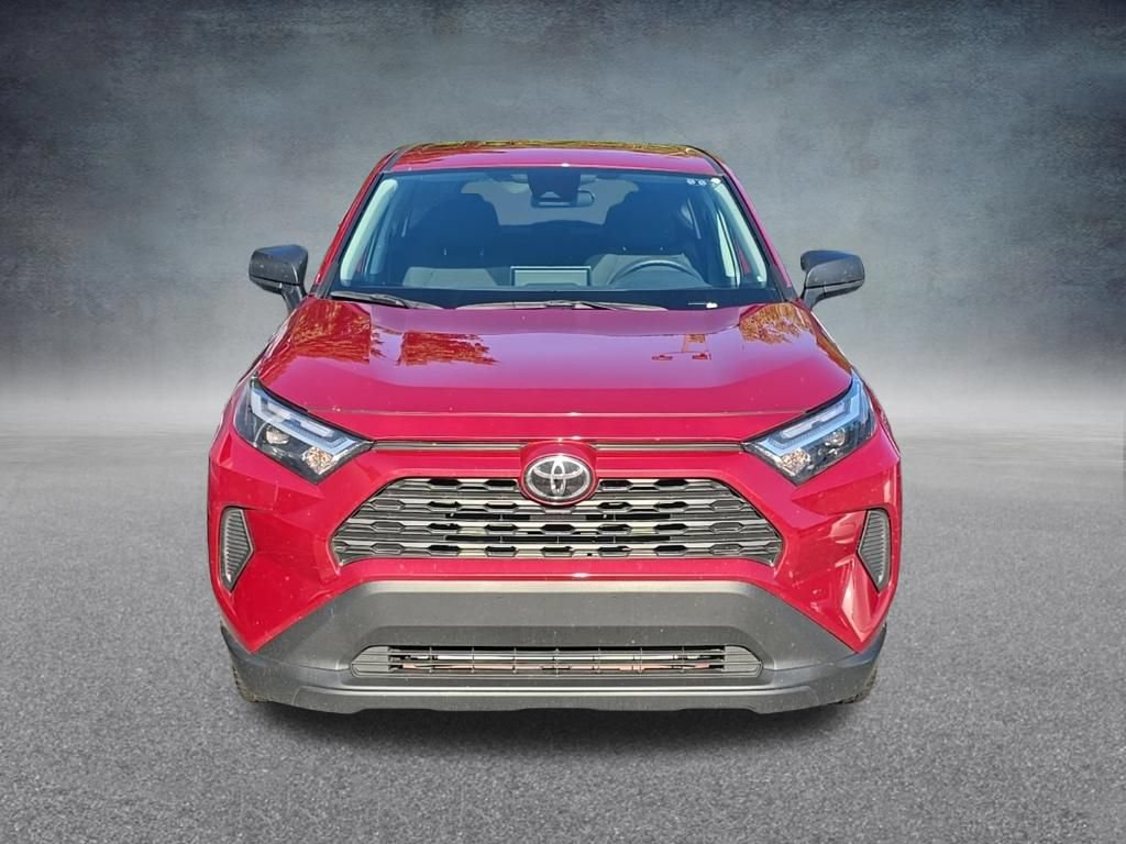 Used 2025 Toyota RAV4 LE AWD/4WD image 3