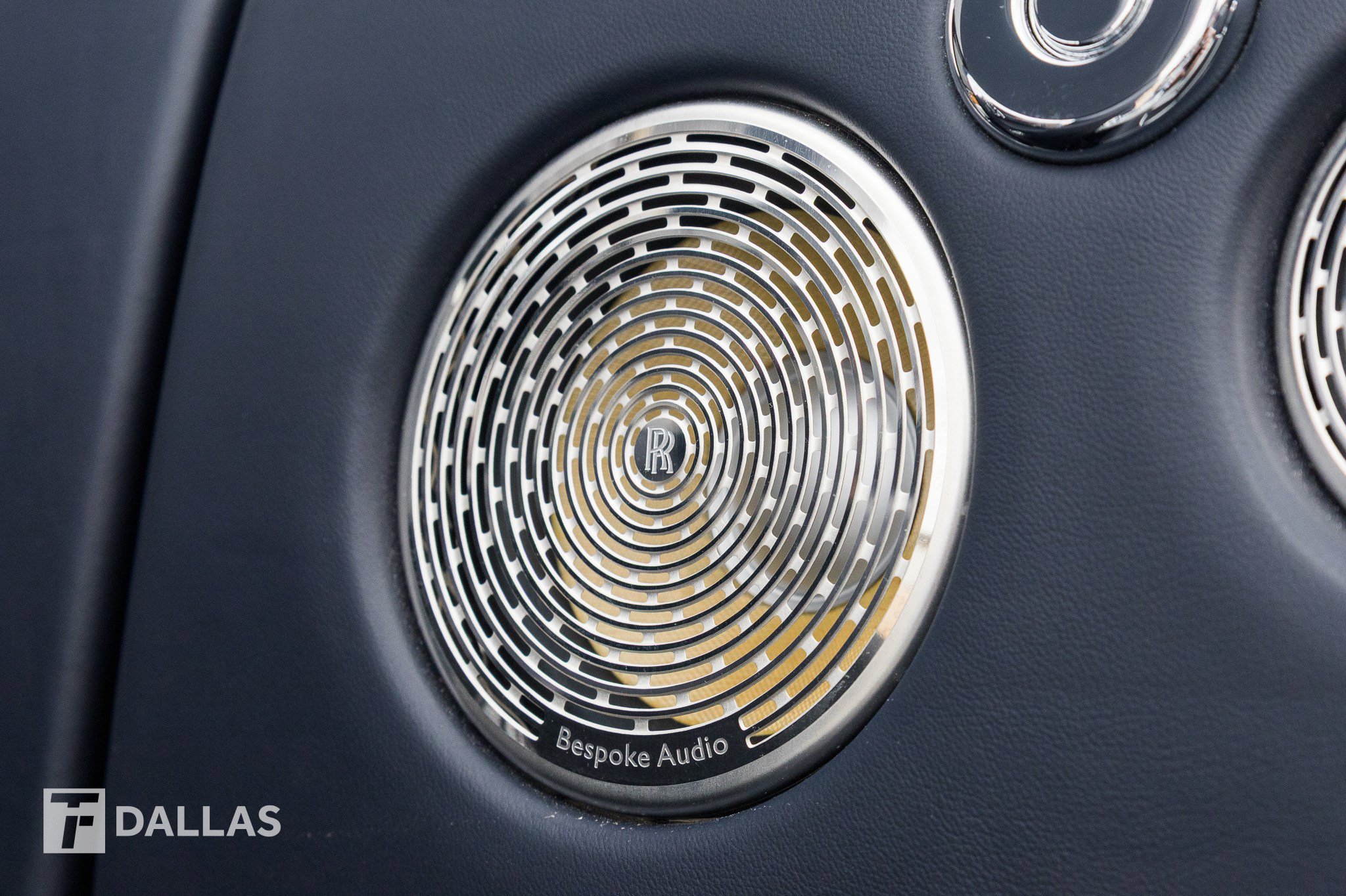 Used 2019 Rolls-Royce Dawn image 33