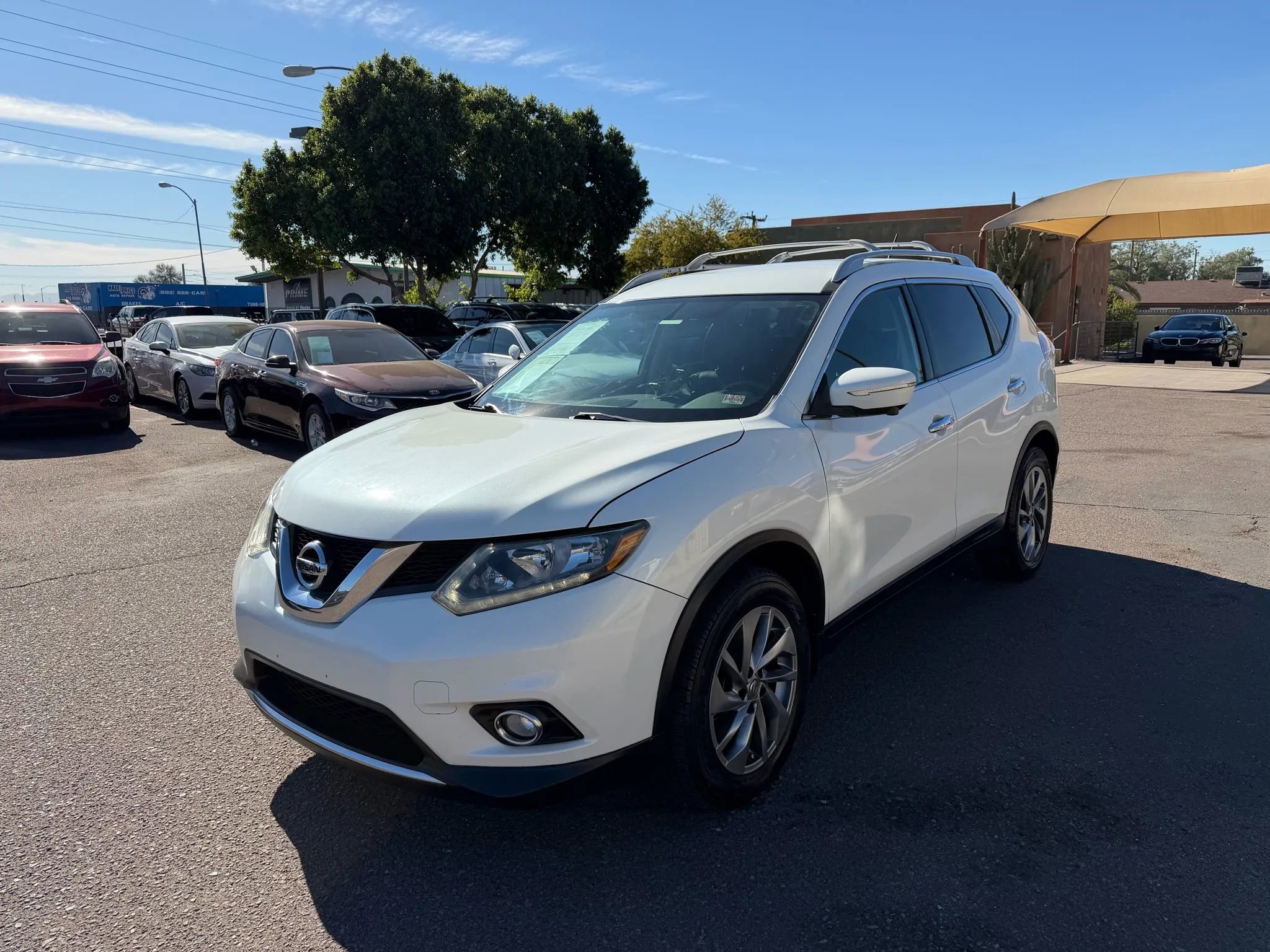 Used 2015 Nissan Rogue SL image 1