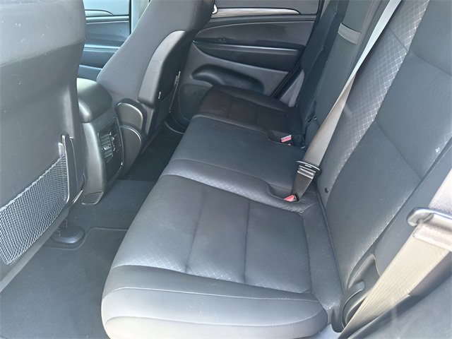 Used 2021 Jeep Grand Cherokee Laredo image 18