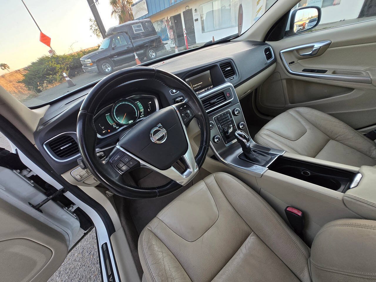 Used 2014 Volvo S60 T5 FWD image 16
