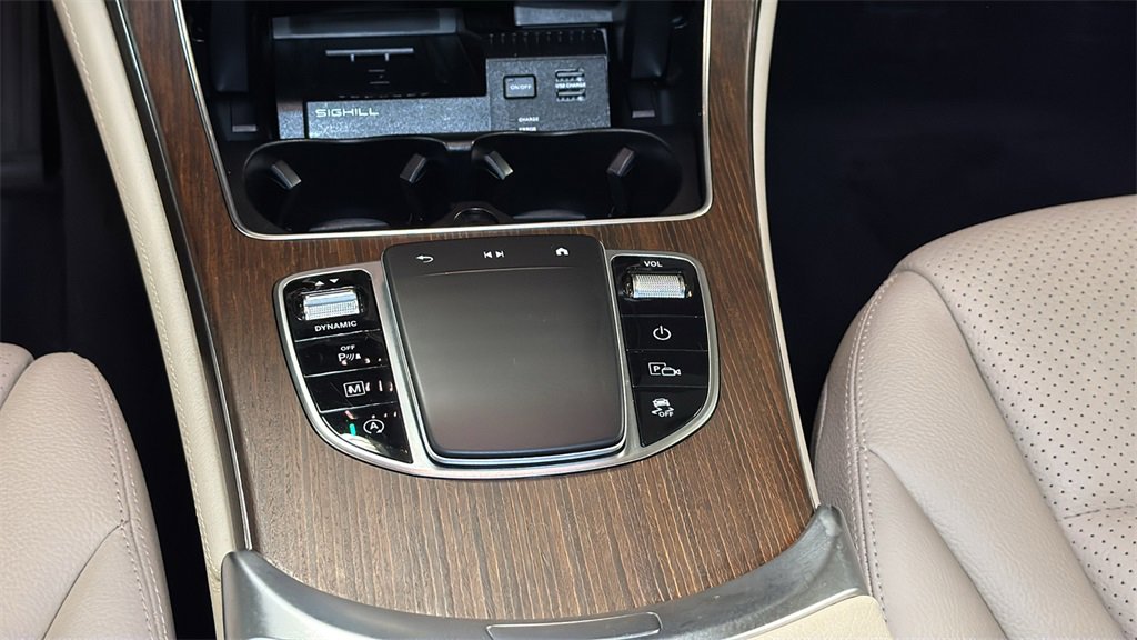 Used 2020 Mercedes-Benz GLC 300 4MATIC image 24