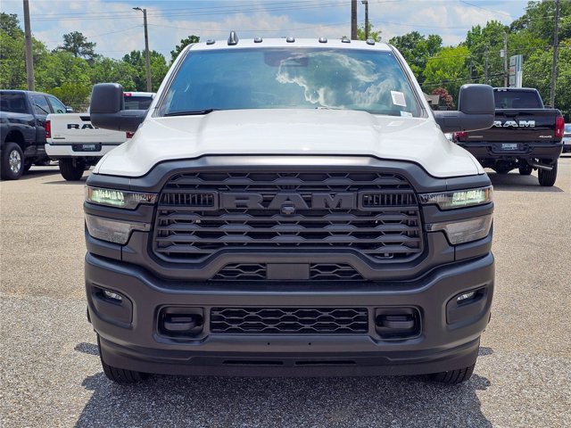 New 2026 RAM 3500 Tradesman AWD/4WD image 7
