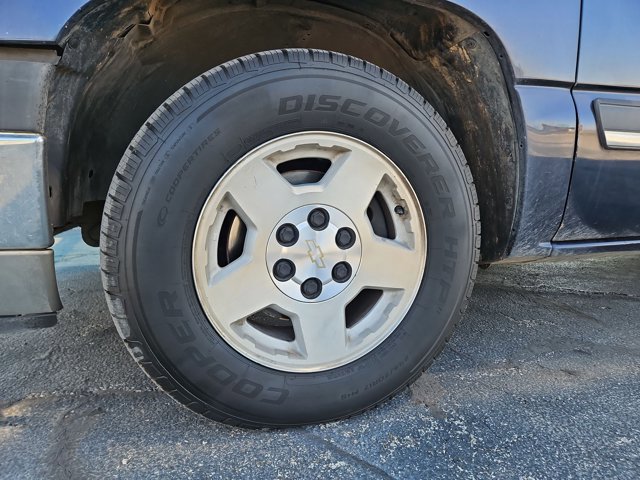 Used 2005 Chevrolet Silverado 1500 LS w/ Safe And Sound Package RWD image 20