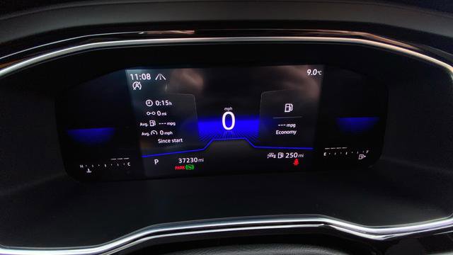 Used 2023 Volkswagen Jetta SE w/ Panoramic Sunroof Package FWD image 17