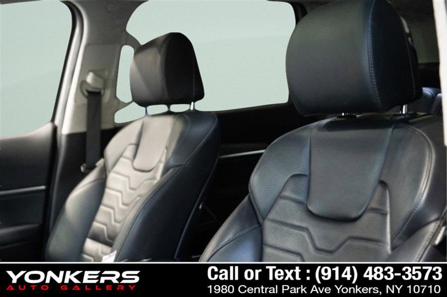 Used 2022 Kia Telluride SX w/ SX Prestige Package image 37