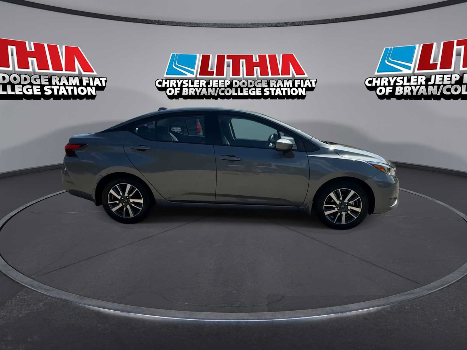 Used 2025 Nissan Versa SV w/ Trunk Package FWD image 9