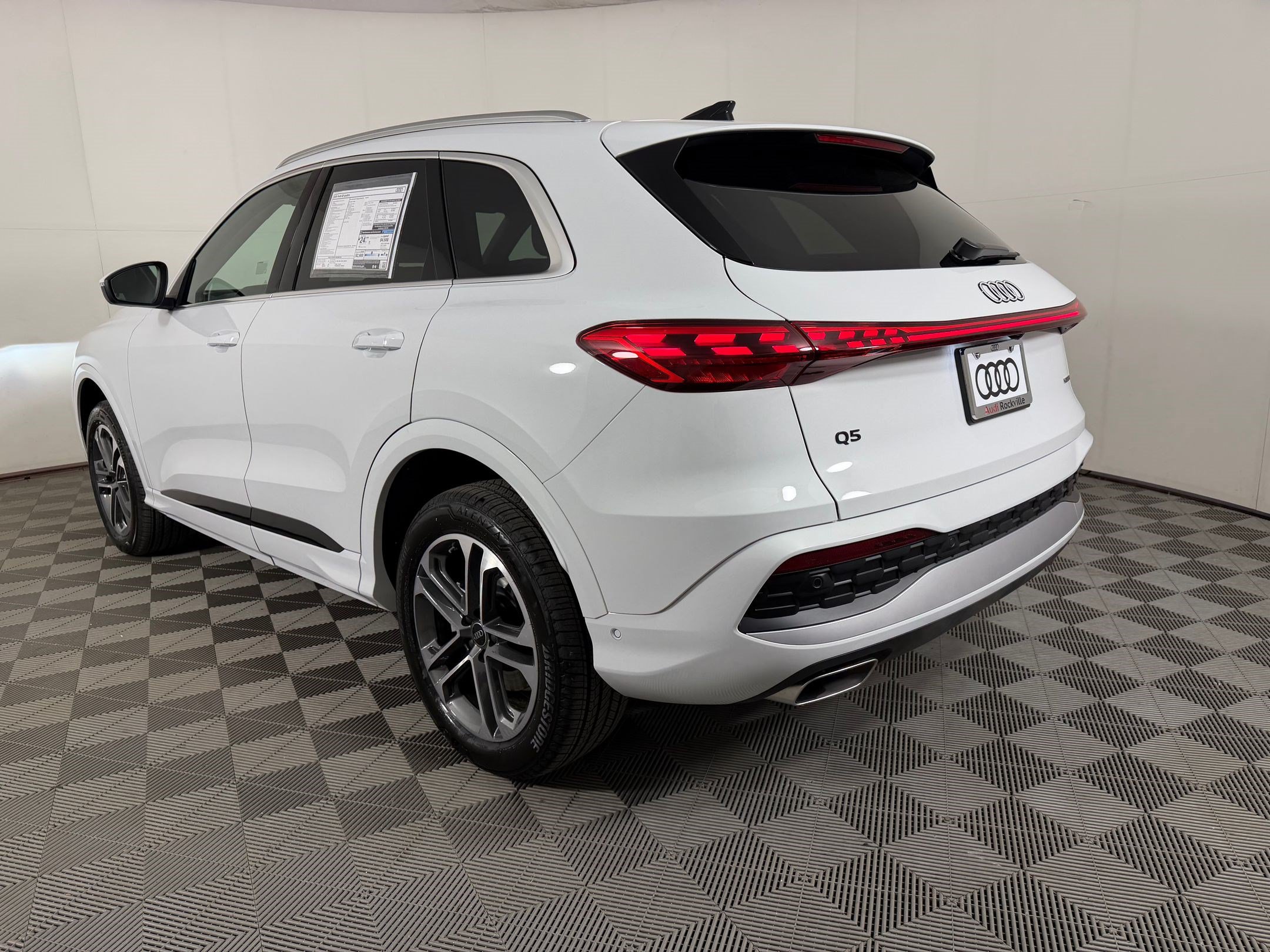 New 2026 Audi Q5 Premium AWD/4WD image 3