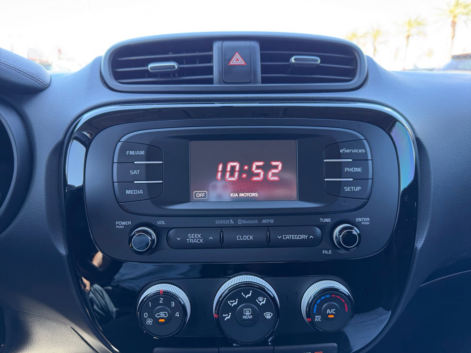 Used 2015 Kia Soul ! image 28