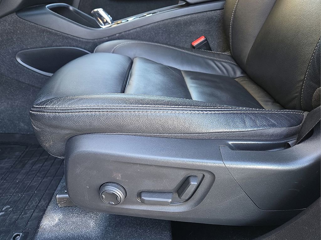 Certified 2023 Volvo XC40 B5 Plus w/ Protection Package Premier image 25