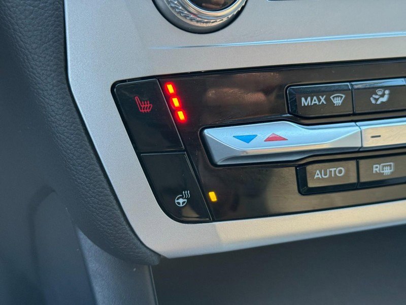 Used 2021 Ford Explorer XLT w/ Equipment Group 202A image 24