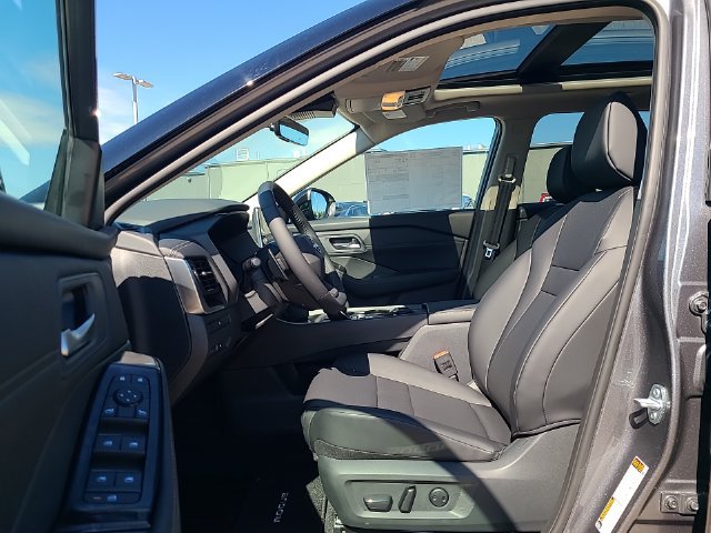 New 2026 Nissan Rogue Dark Armor AWD/4WD image 12